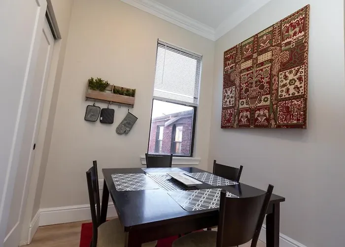 Apartment Historic & Sophisticated Walk To Casino Stadiums