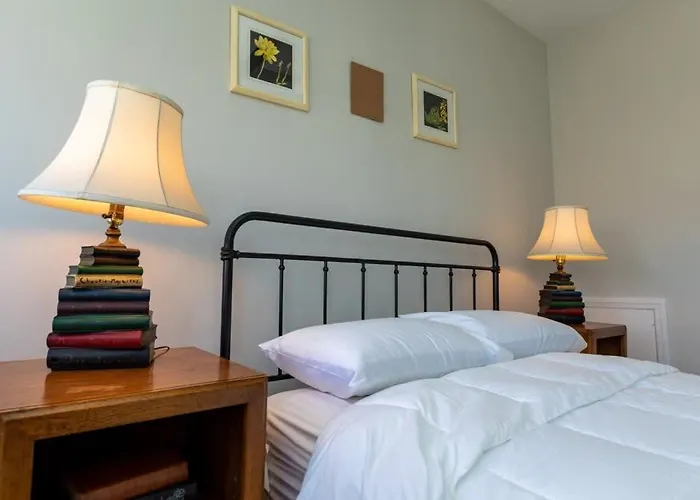 Apartment Historic & Sophisticated Walk To Casino Stadiums *