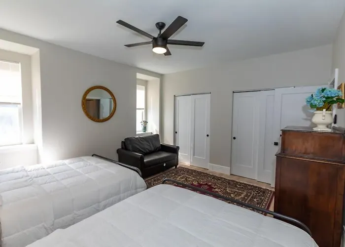 Apartment Historic & Sophisticated Walk To Casino Stadiums